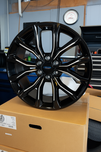 New F150 Platinum Wheels 22x9.5 OE Replica Wheels Gloss Black Ford F-150